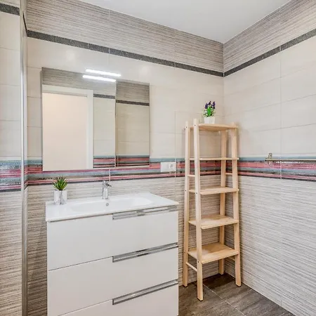 Hanami Castillo Daire