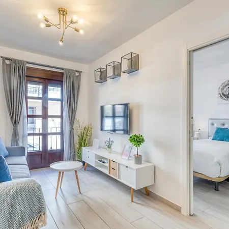 Daire Hanami Castillo *